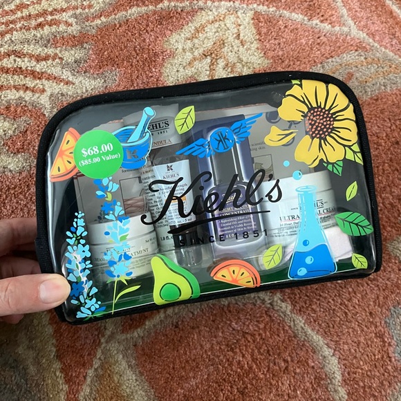 Brand New Kiel’s Healthy Skin Starter Kit 6-in-1 Set Gift 🎁